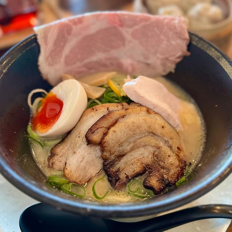 鶏白湯ラーメン(塩見家　とんとん )