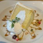 もちふわキャラメルシフォン(むさしの森珈琲 昭島店)