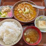 もつ煮定食(日の出食堂)
