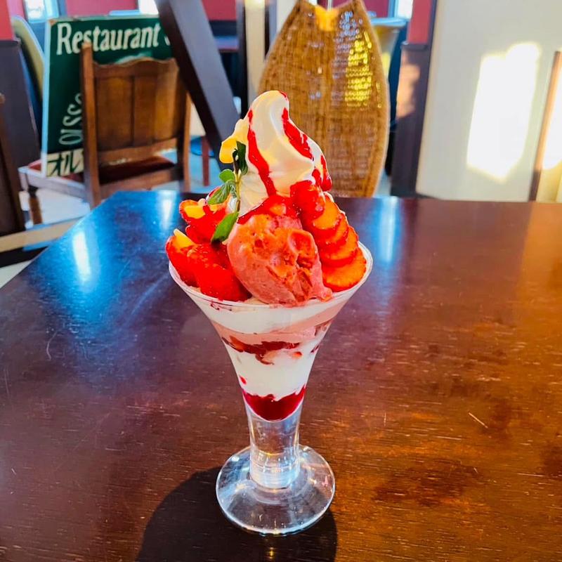 いちごﾊﾟﾌｪ(オルソンさんのいちご )