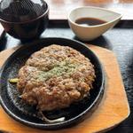 虎一のハンバーグ定食