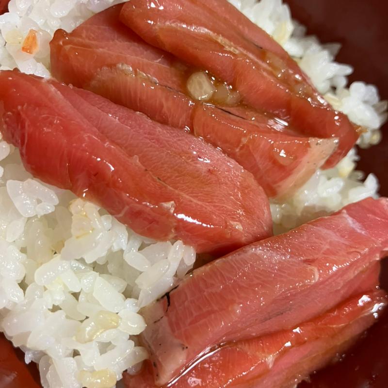 本鮪中トロ丼(黒潮市場)