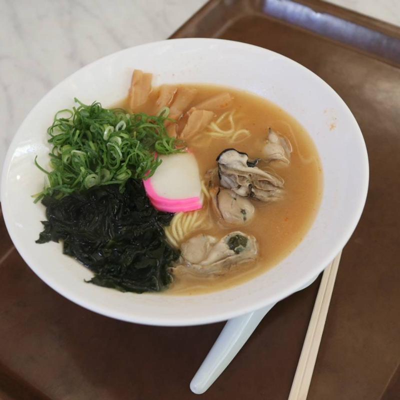 牡蠣ラーメン(黒潮市場)