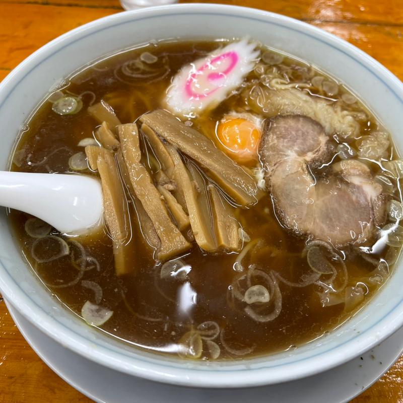 生玉子麺 ハーフワンタン(中華そば専門店 勝や （かつや）)