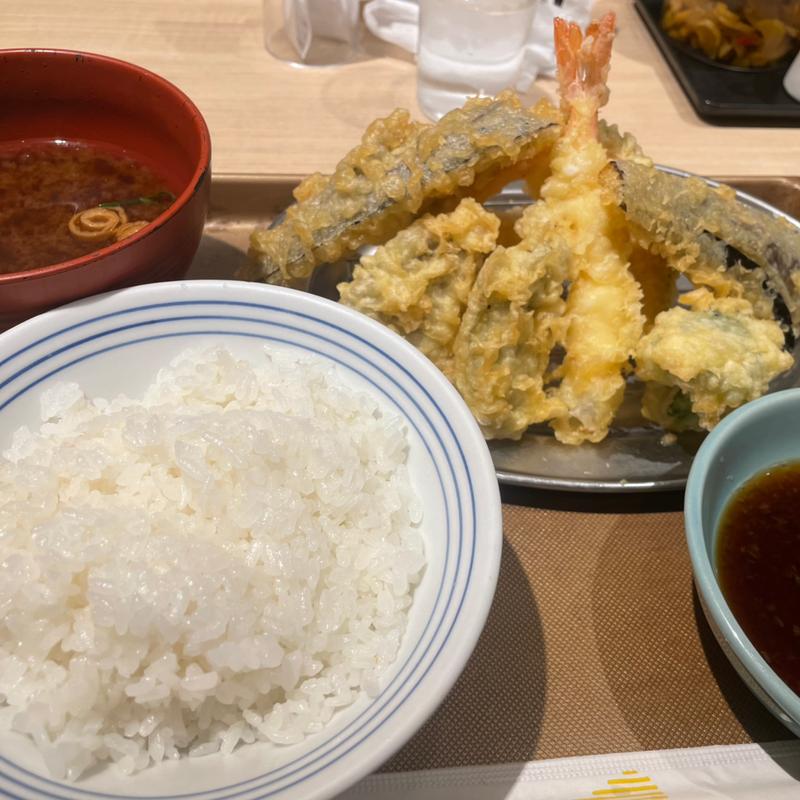 牡蠣と旬野菜定食(えびのや ヨドバシ梅田店 )