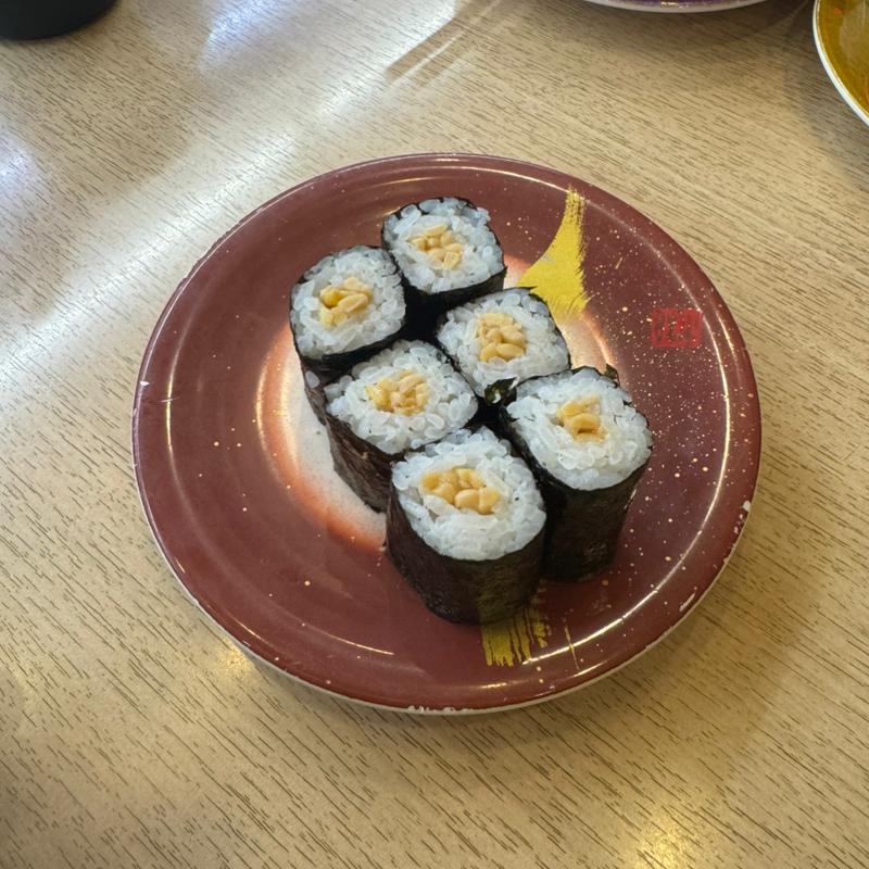 納豆巻き(回転寿司江戸ッ子 神田店)