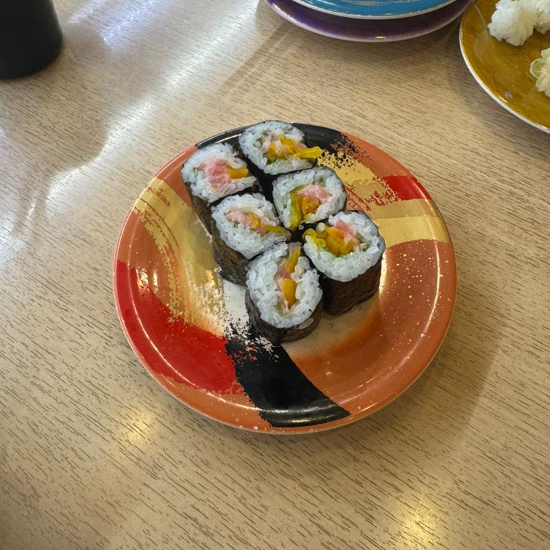 とろたくしそゴマ(回転寿司江戸ッ子 神田店)