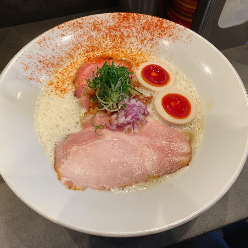 味玉地鶏白湯らぁ麺(Ramen Afro Beats)