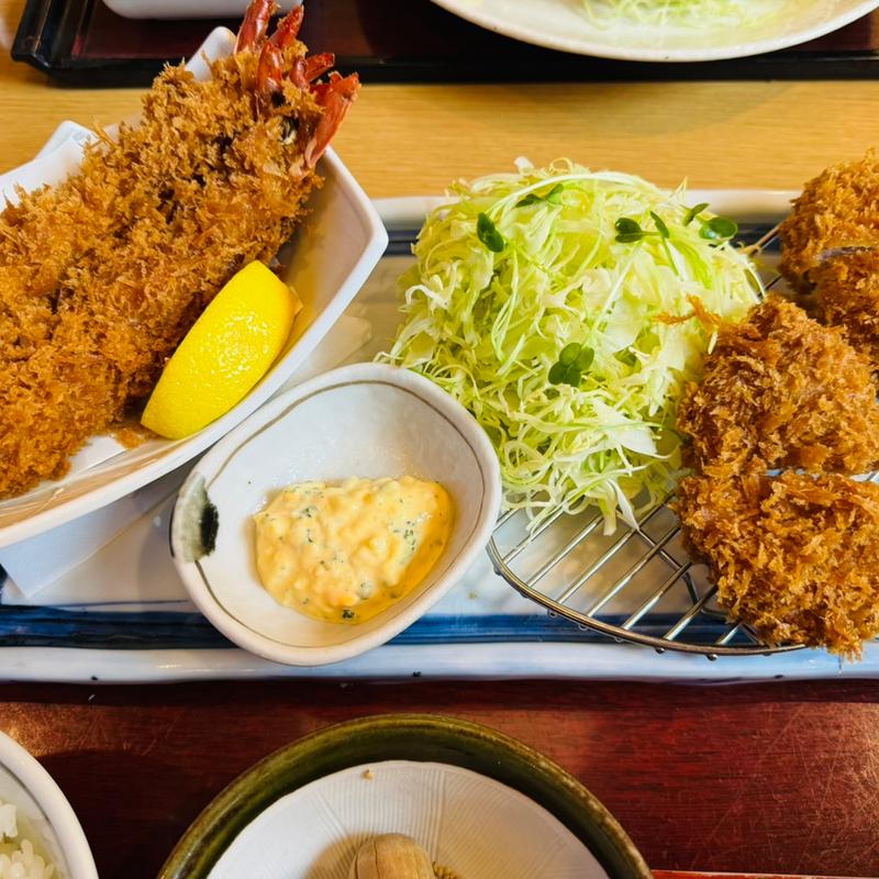えびフライ&ヒレカツ定食(かつ波奈 花見川店 )
