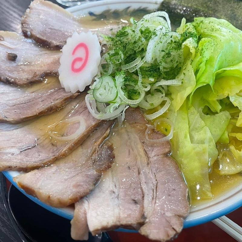 辛味噌半チャーシュー麺 キャベツ(寅真ら～めん)