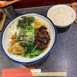 炊きホルモンまぜそば ごはん