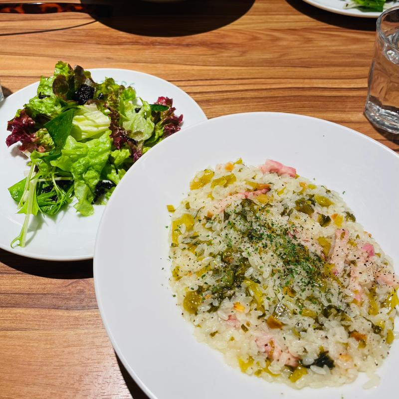 たかな漬けとベーコンのもち米リゾット(SHUTTERS 東京駅八重洲北)