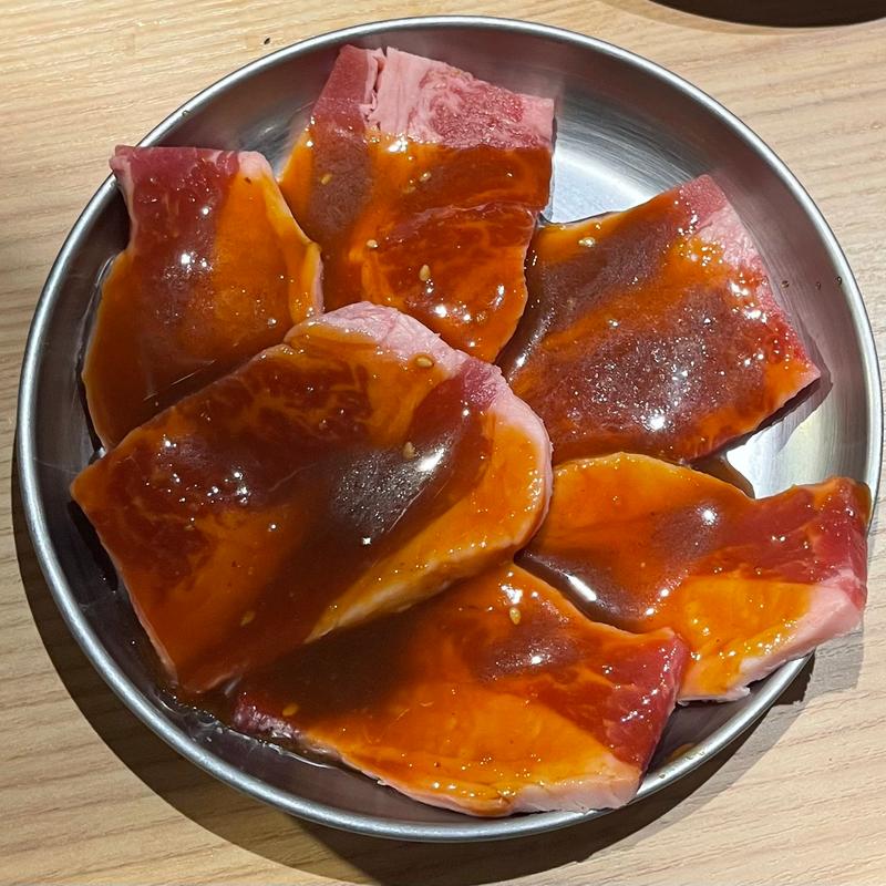 カルビ(焼肉ホルモンまるよし精肉店 新福島店)