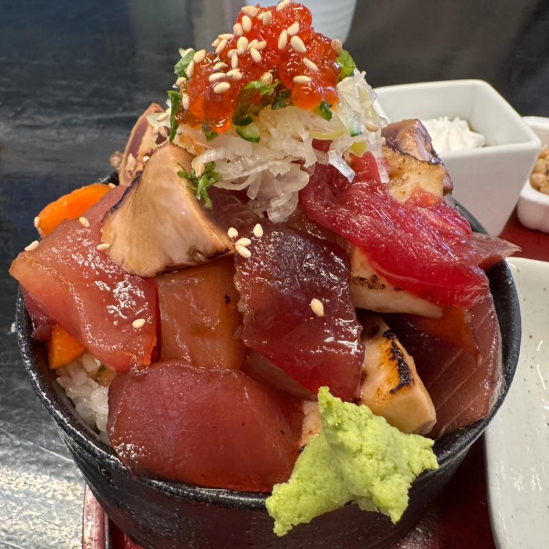 ばくだん丼(海鮮料理 ばくだん)