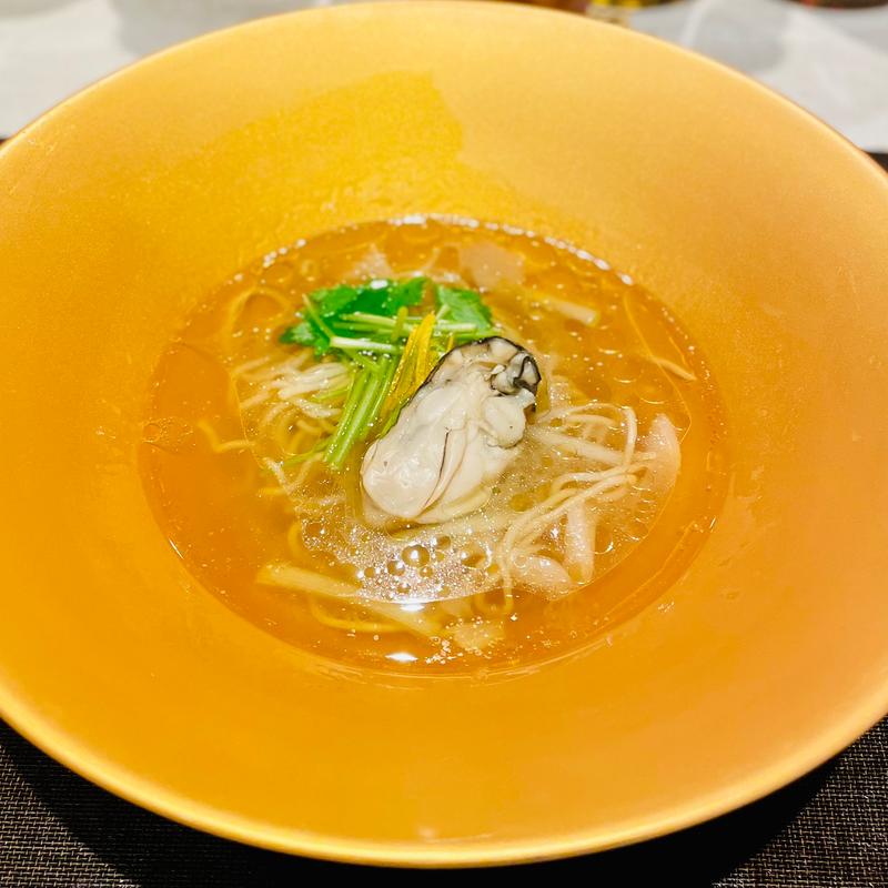 ふかひれと牡蠣の蕎麦(ふかひれ屋)