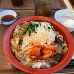 おんたま　黒ビビンバ牛丼(すき家 世田谷赤堤通り店 )