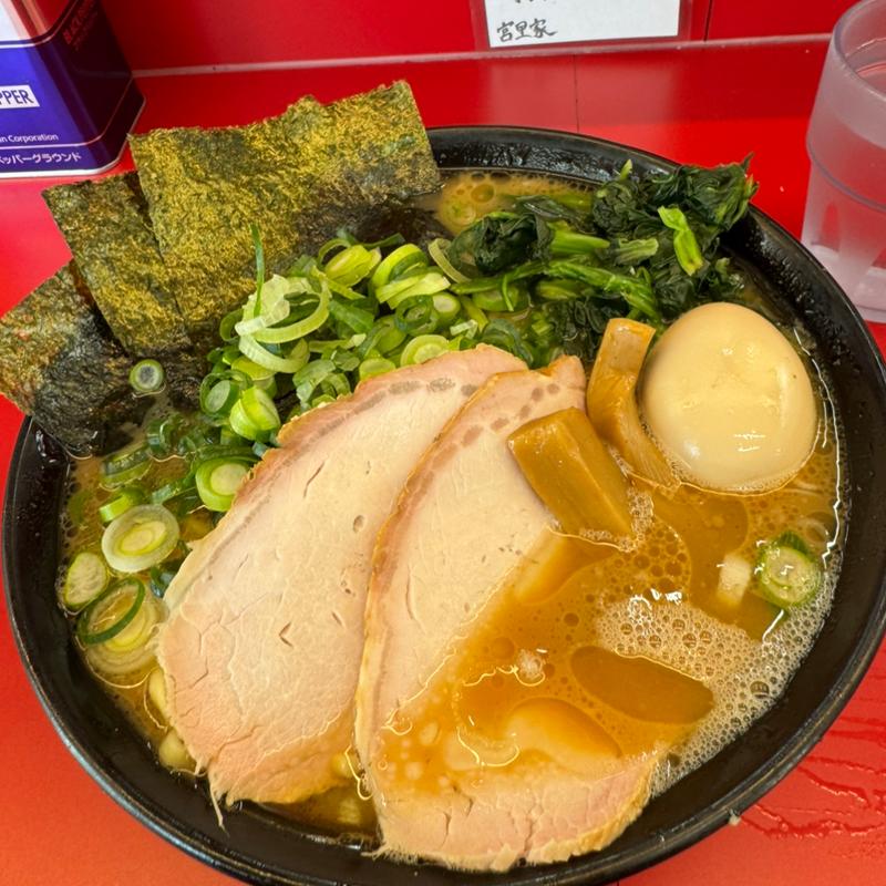 特選ラーメン(大)(横浜家系ラーメン 宮里家)