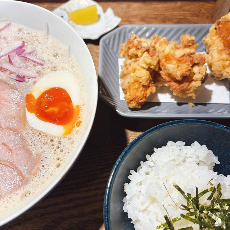 鯛白湯そばと鶏の唐揚げセット(Hi,KI（ハイキ） 鯛そば/麺と酒)