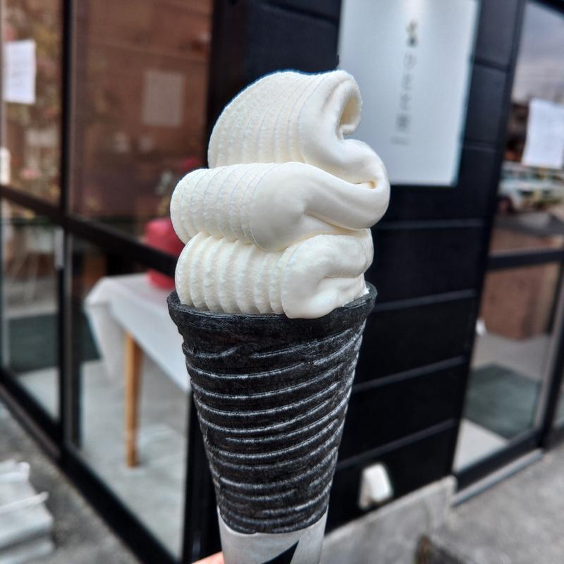 ソフトクリーム　ミルク(ひとと樹)