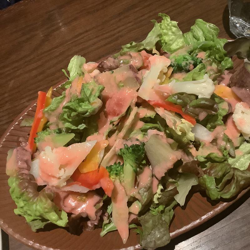 グリーンサラダ(薪窯ピザとワイン SUONARE)