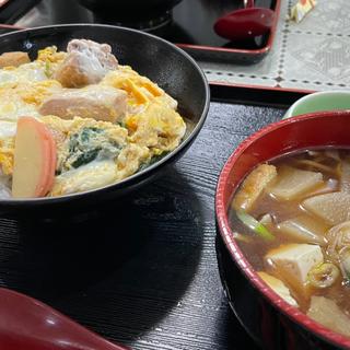奥久慈しゃも丼けんちんそばセット(新滝 )