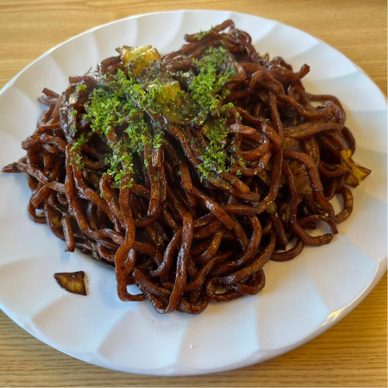 焼きそば（中）(岩崎屋 （いわさきや）)