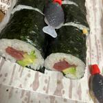 マグロアボカド巻き