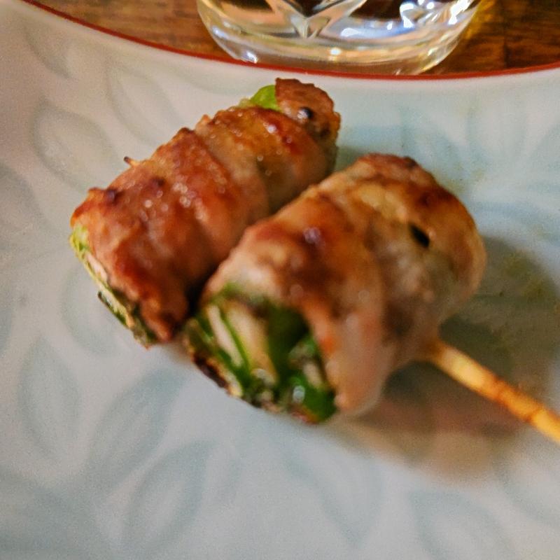 肉巻き九条ねぎ(串焼きこはる たべもの横丁店)