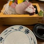 箱盛鮮魚刺身(河岸番外地 田町店 )