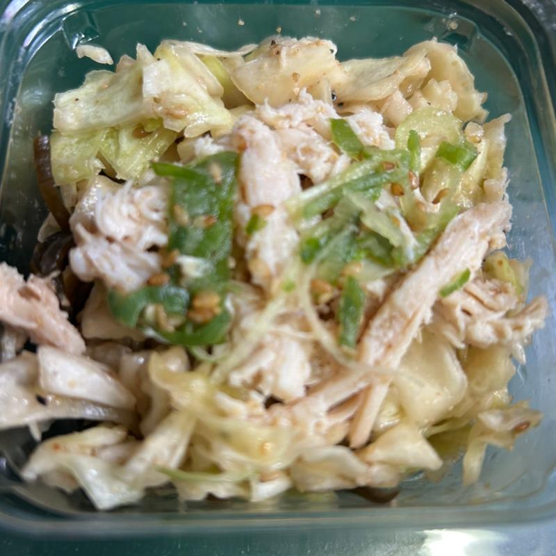 蒸し鶏と塩昆布のやみつきキャベツ(ファミリーマート 札幌国際ビル店)