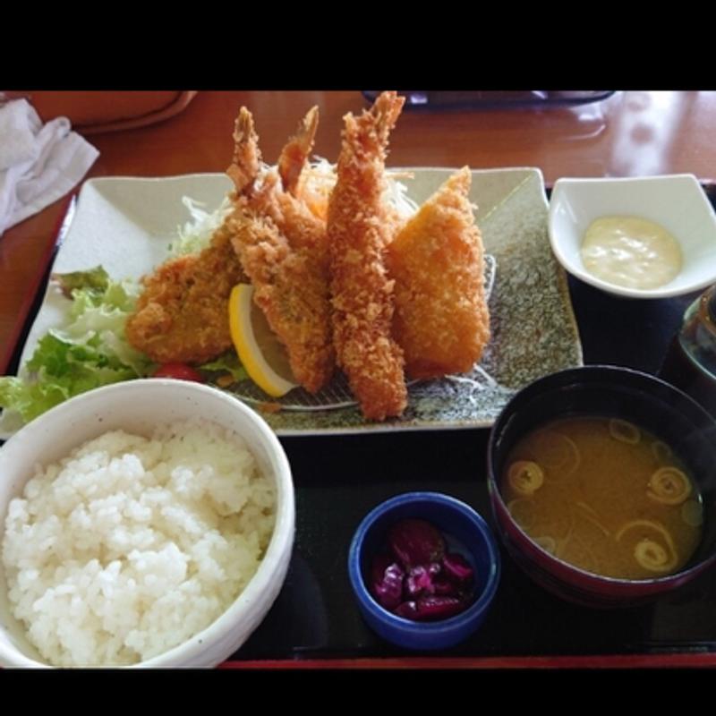 海鮮ミックスフライ定食(星の宮カントリー倶楽部レストラン )