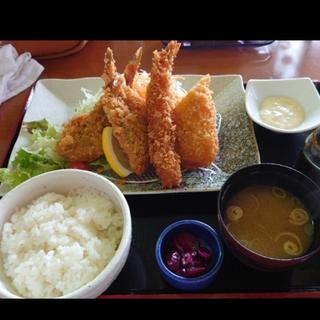 海鮮ミックスフライ定食(星の宮カントリー倶楽部レストラン )