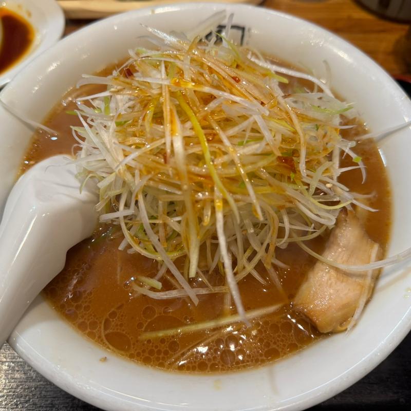 味噌ネギラーメン(喜多方ラーメン 坂内 歌舞伎町店)