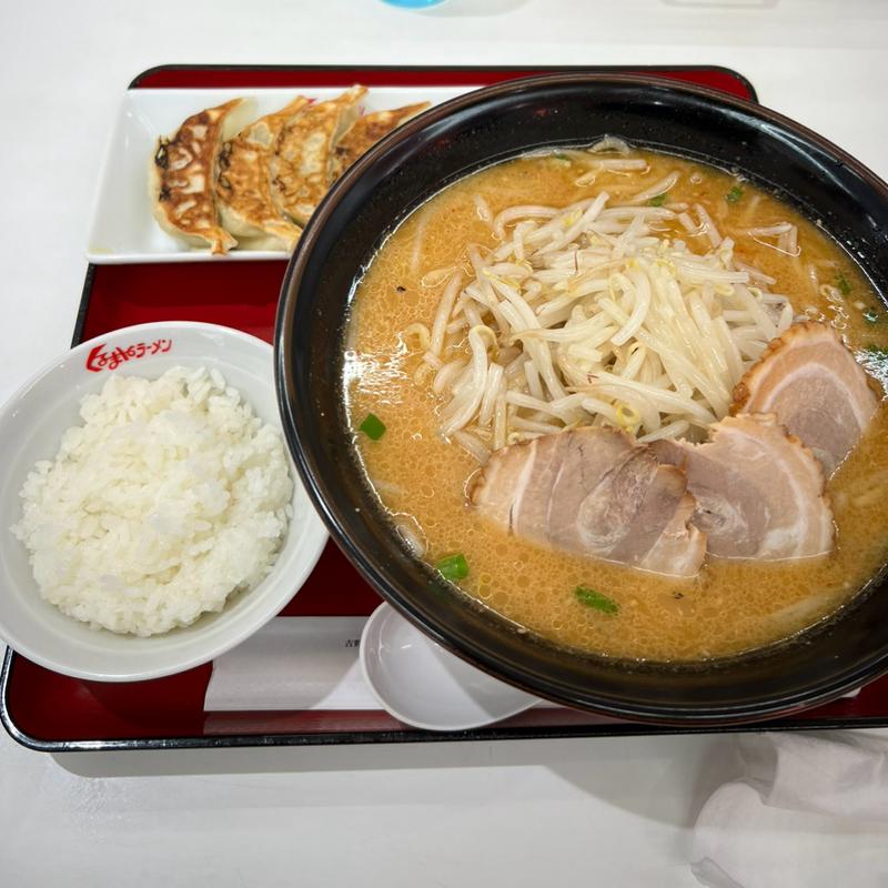 味噌チャーシュー麺3枚大盛　餃子(くるまやラーメン 足立保木間店 )