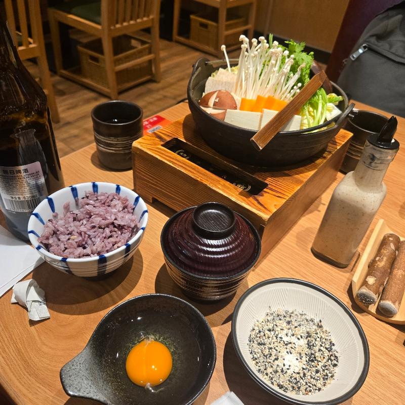 牛肉すき焼き鍋定食(勝博殿)