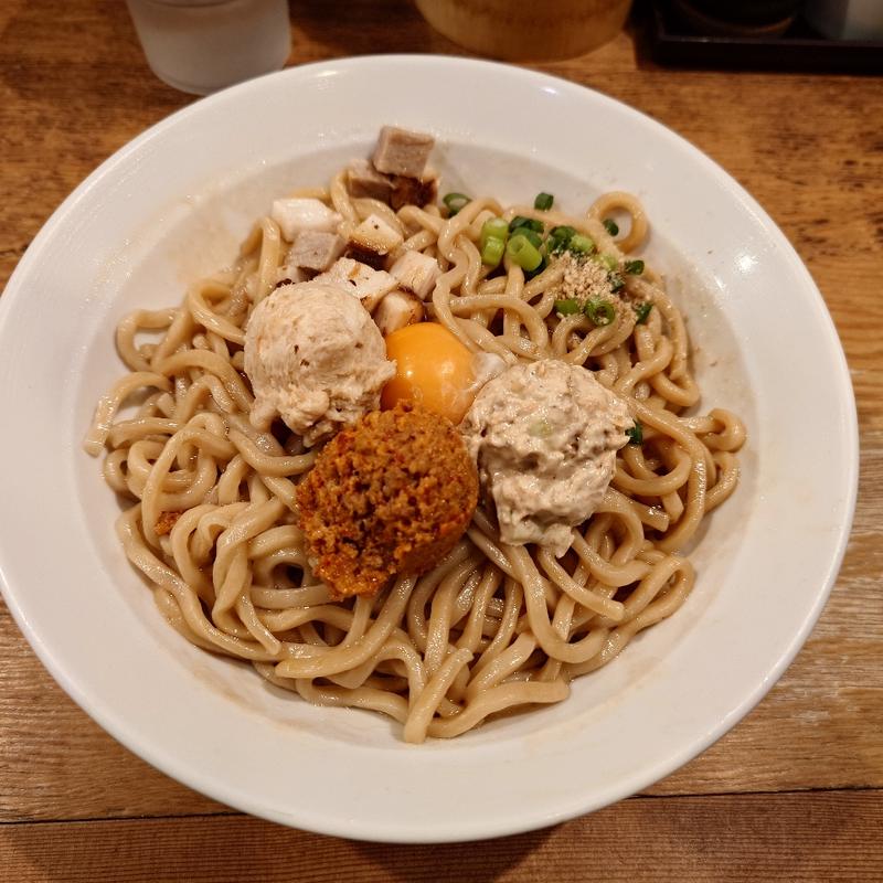 ガッツ麺DX(日の出らーめん 大須分店)