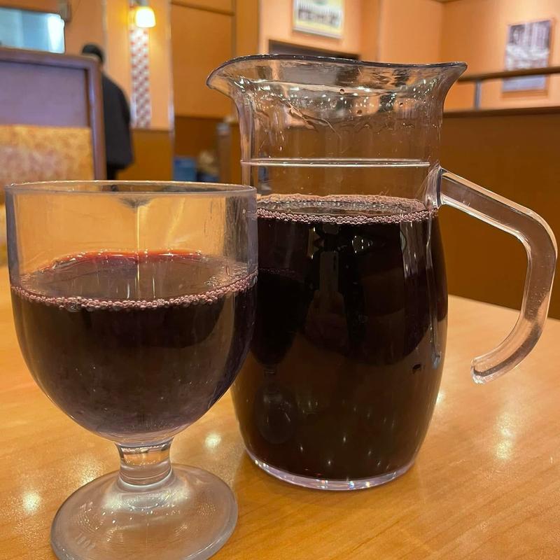 赤 デカンタ 大(サイゼリヤ 東名川崎インター店)