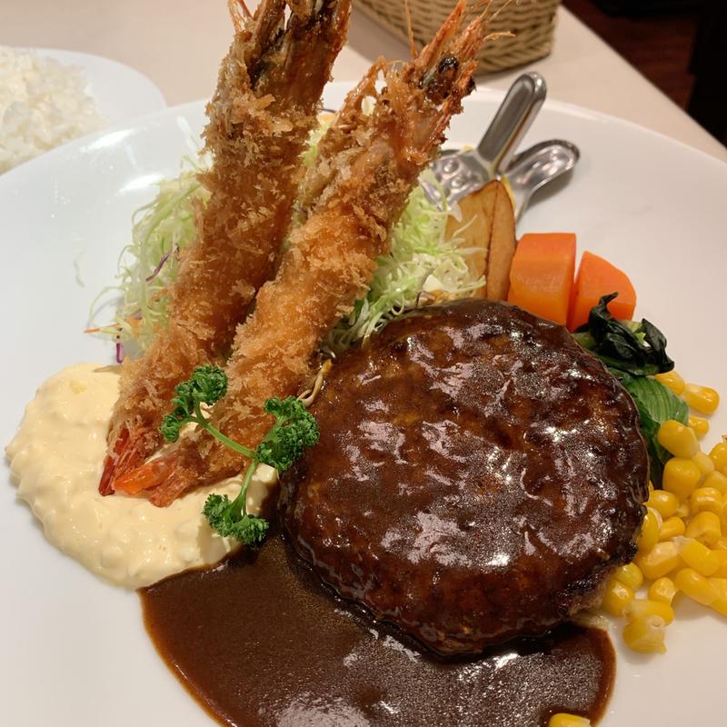 ハンバーグ&エビフライ(洋食Restaurantロッキー)