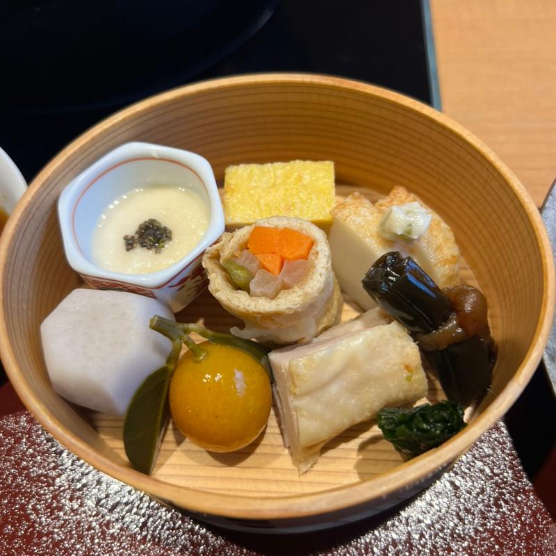 曲げわっぱ 鰊昆布巻き だし巻き玉子 紫蘇巻き 信田巻 鶏最強漬け 里芋 とんぶりとろろ(冬朝膳)(稲住温泉 )