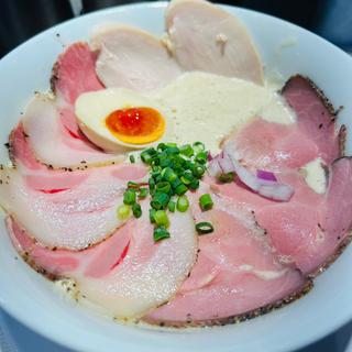 特製鶏白湯しょうゆ(ラーメン家 あかぎ)