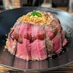 国産牛ステーキ丼(佰食屋)