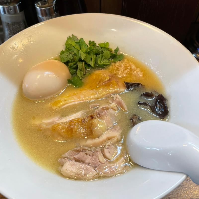 カオマンガイ(鶏白湯らーめん 鳥ぶし)