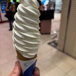 極上牛乳ソフト(きのとや 新千歳空港店)