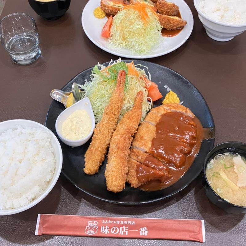 ロースカツ&海老フライ定食(味の店 一番 （あじのみせ　いちばん）)
