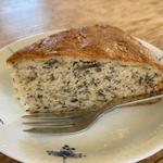バナナブレッドケーキ(ティールーム バートン TEA ROOM BURTON)