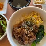 国産牛焼肉丼ランチ(但馬屋 多摩センター店 )