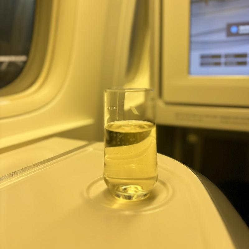 シャンパン(JALサクララウンジ 羽田空港国際線 （ジャルサクララウンジ）)