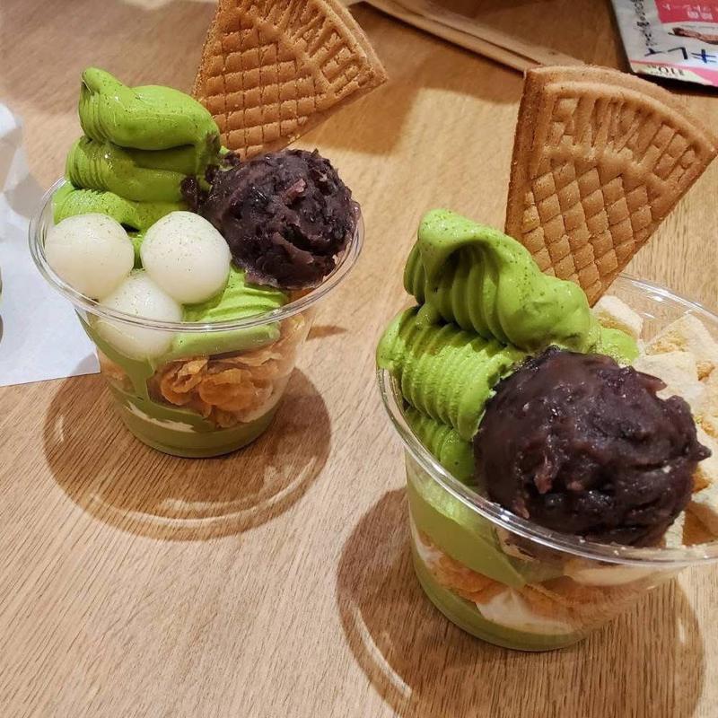 抹茶ソフトのパフェ(サミットストア エミテラス所沢店)