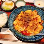 ホルモン麻婆　杏仁セット(もんごい麻婆飯店)