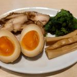 特製トッピング(玉子豚バラ鶏)(鶏白湯らーめん叶)